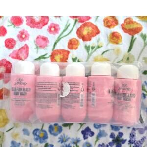 New Set of 5 Sol de Janeiro Beija Flor™ Renewing Elastic Body Wash Cheirosa 68